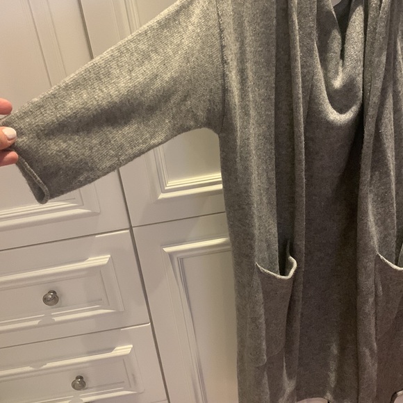 Achro long grey cardigan - Picture 2 of 6